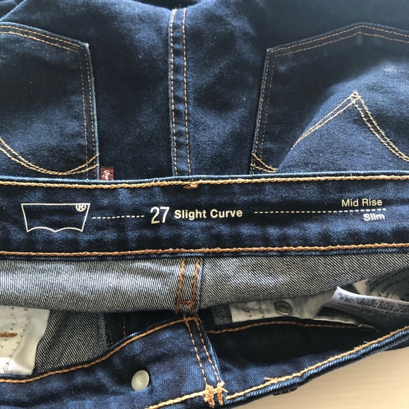 Levi’s Slight Curve Mid Rise Slim Dark Denim Jeans - Picture 9 of 11
